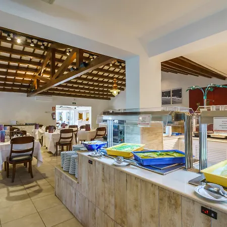 Lejlighedshotel Minura & D'aljandar 4*