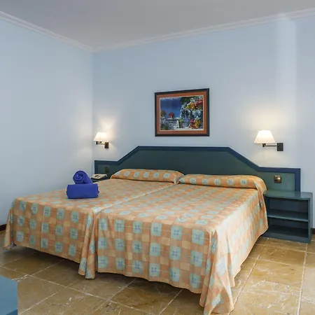 Minura & D'aljandar Apartahotel