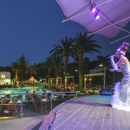 Minura & D'aljandar Lejlighedshotel