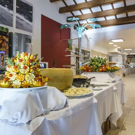 Minura & D'aljandar Lejlighedshotel 4*