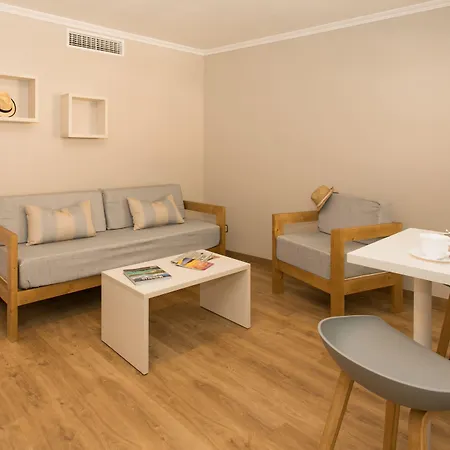 Lejlighedshotel Minura & D'aljandar 4*