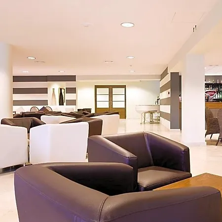 Minura & D'aljandar 公寓式酒店 卡拉加尔达纳