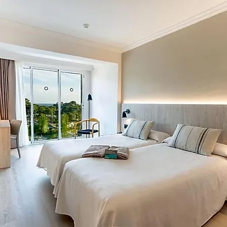 Minura & D'aljandar 4*