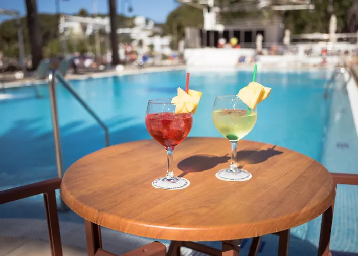 Minura & D'aljandar Aparthotel