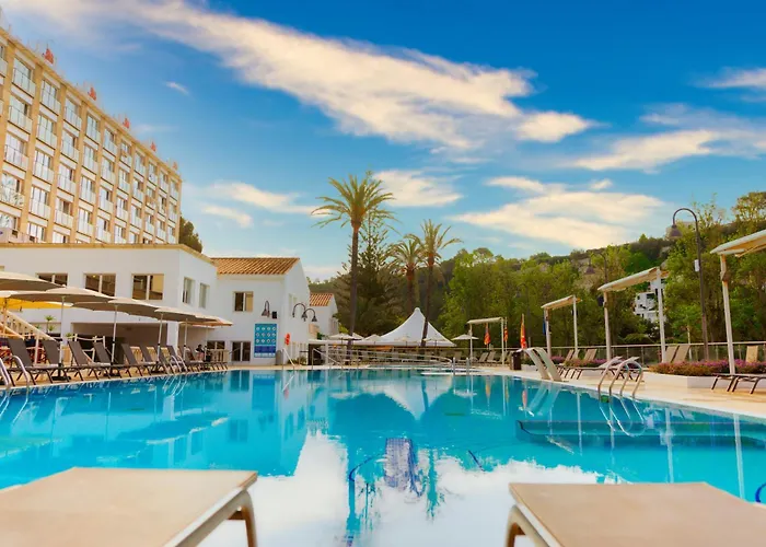 Minura & D'aljandar Aparthotel