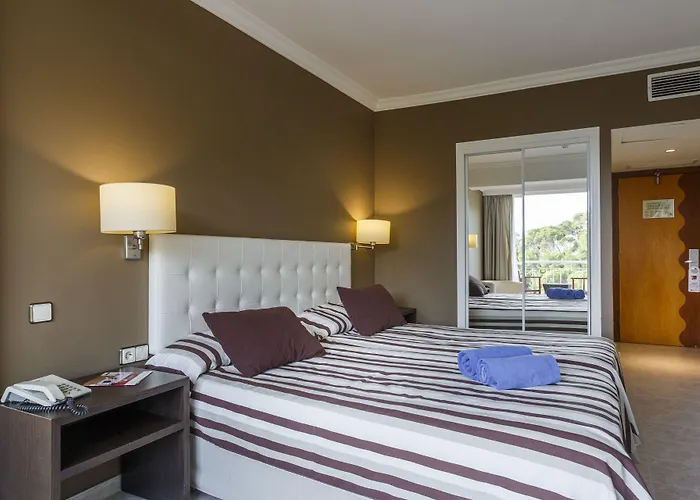 Minura & D'aljandar 4*