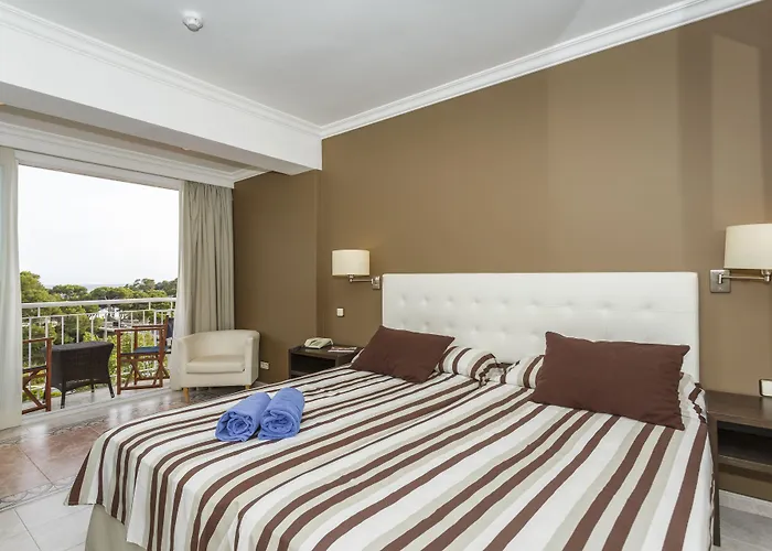 Aparthotel Minura & D'aljandar Cala Galdana (Menorca)