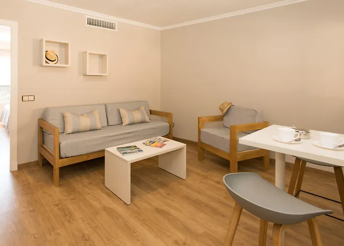 Aparthotel Minura & D'aljandar 4*