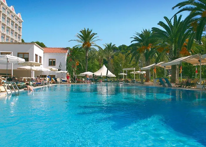 Aparthotel Minura & D'aljandar Cala Galdana (Menorca)